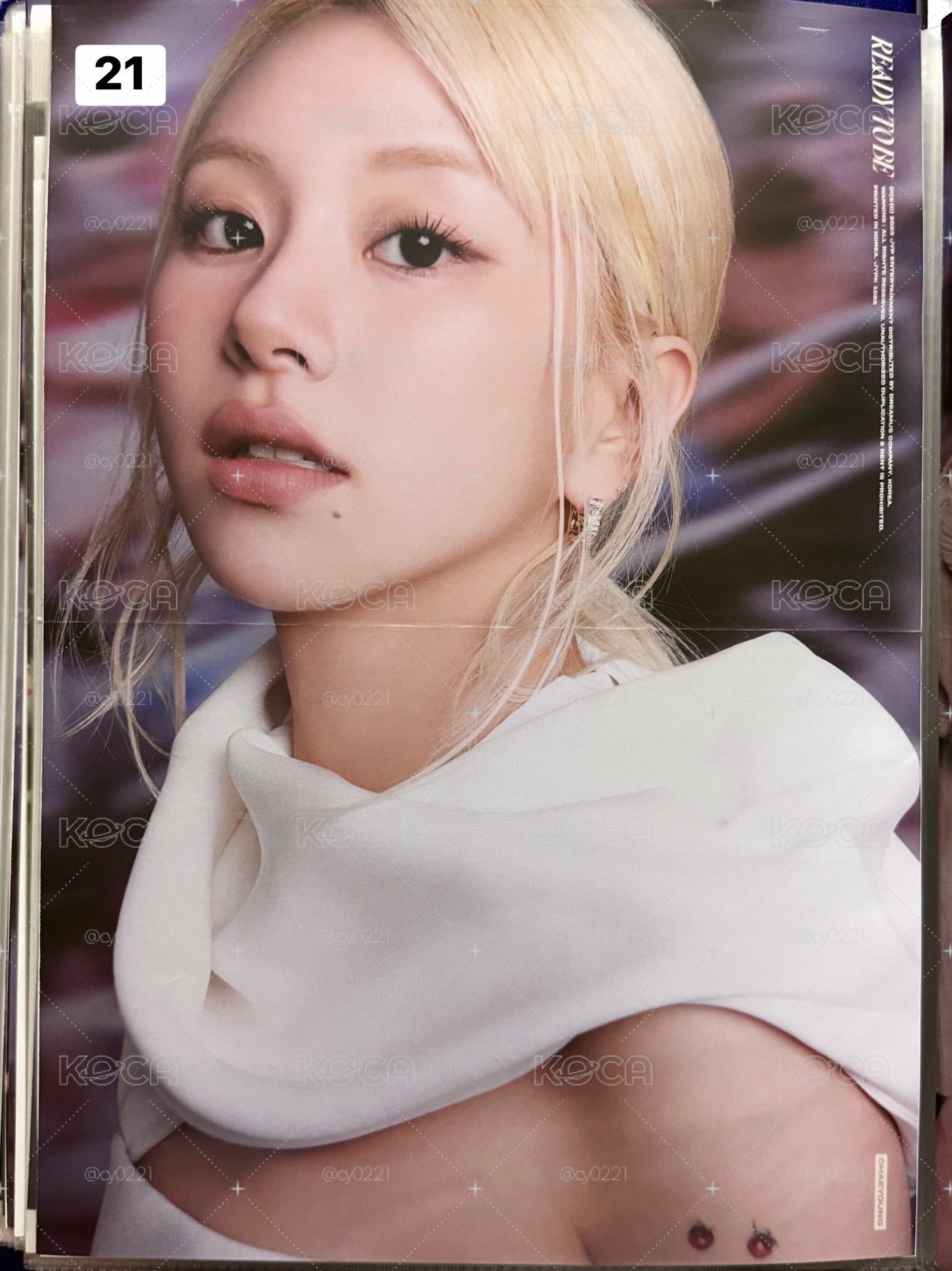 TWICE小海報 編號左上角