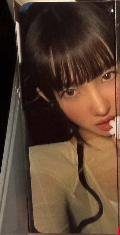 娟solo打歌兩張一起出