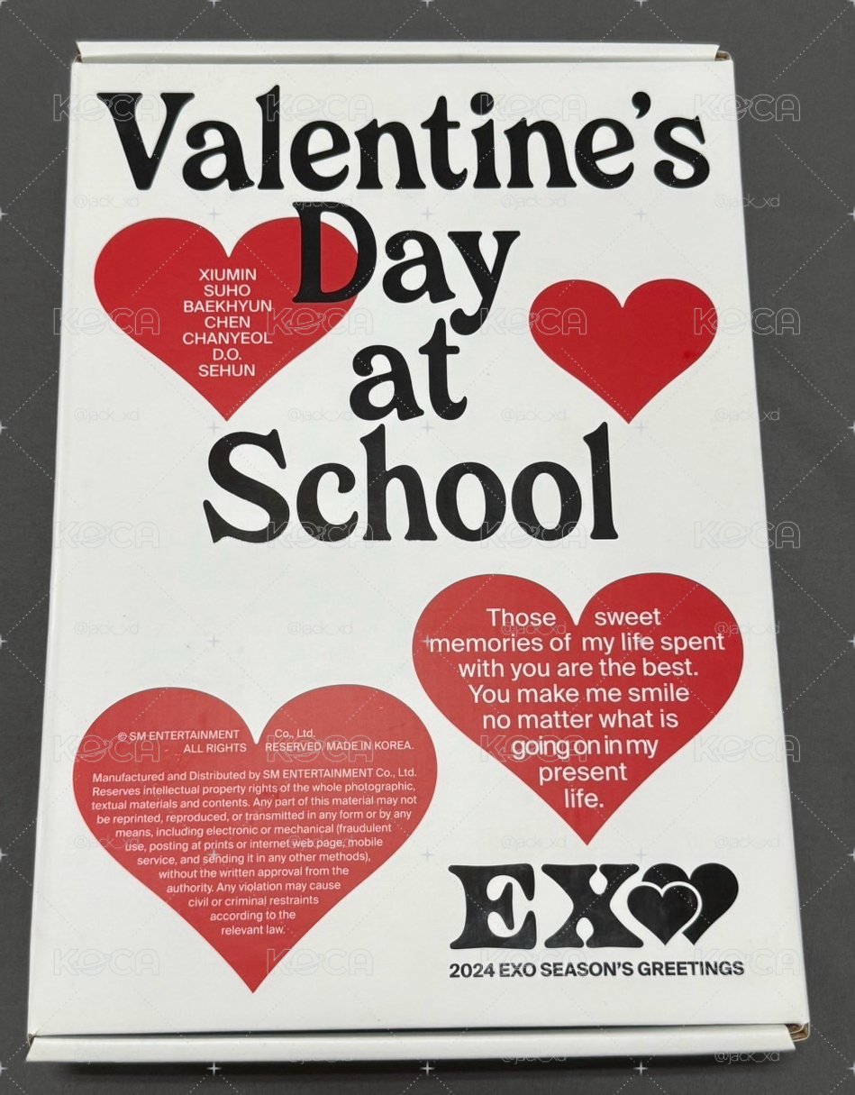 EXO 2024年曆 無D.O.其他成員皆有
