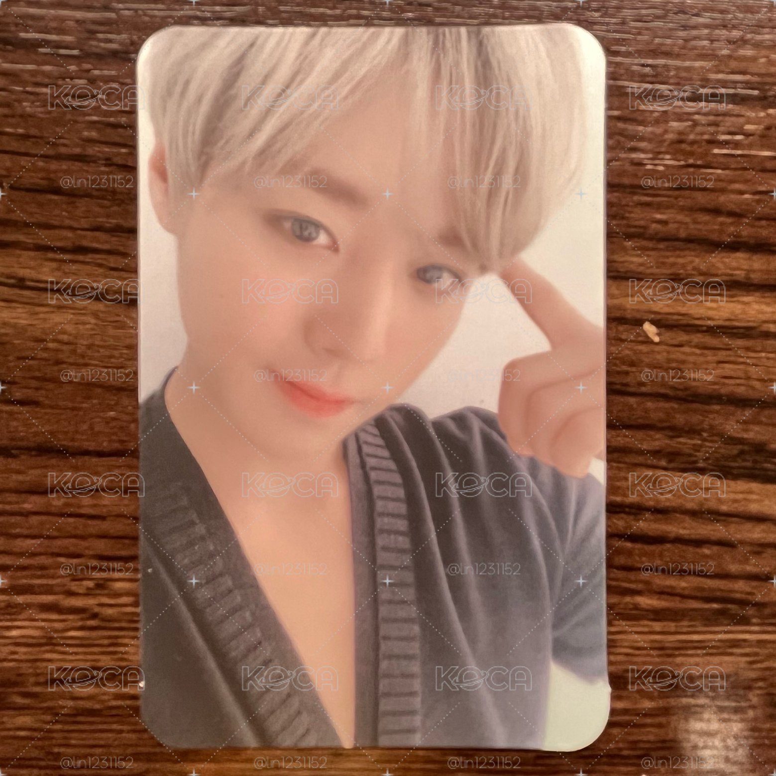 2019 Park Jihoon 第一代扭蛋機（手燈卡）