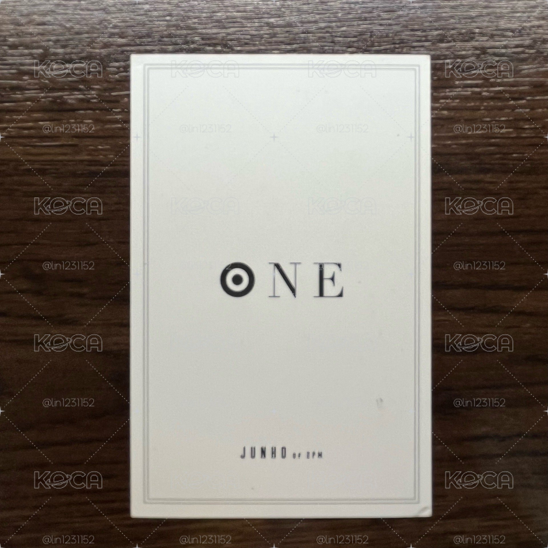 Lee Junho 〈ONE〉（專輯卡）