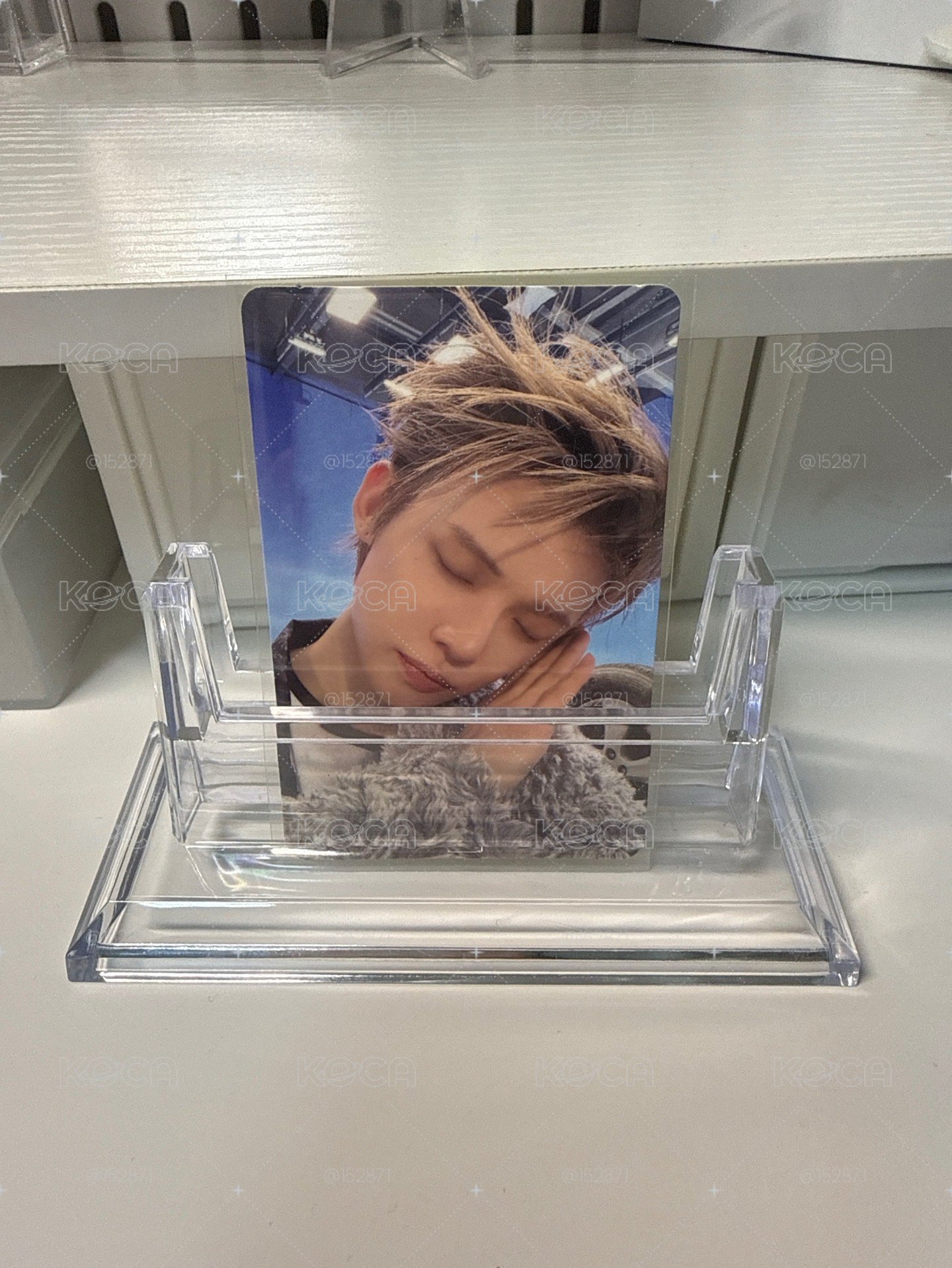 然竣小卡
