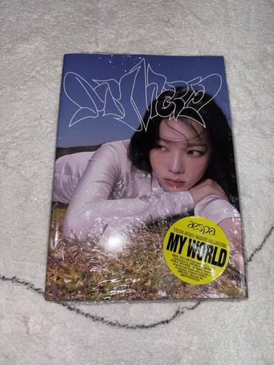 My world 全新未拆