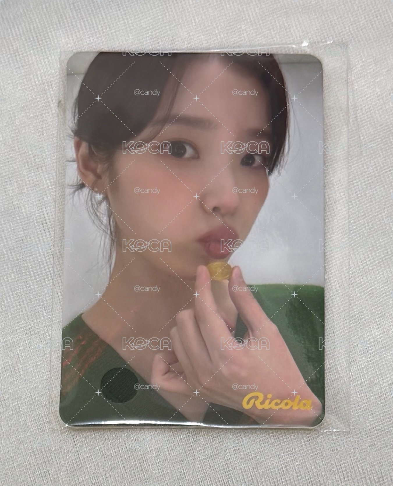 IU 代言小卡