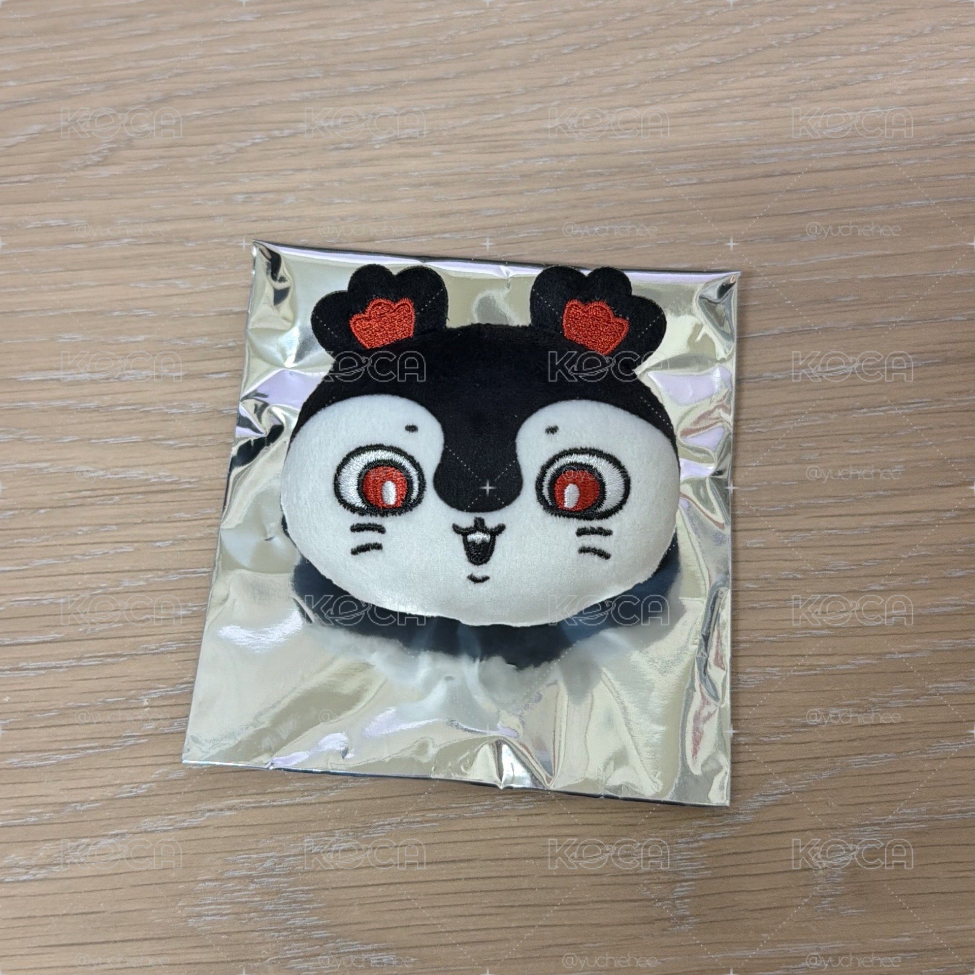 紅眼賽蓮徽章