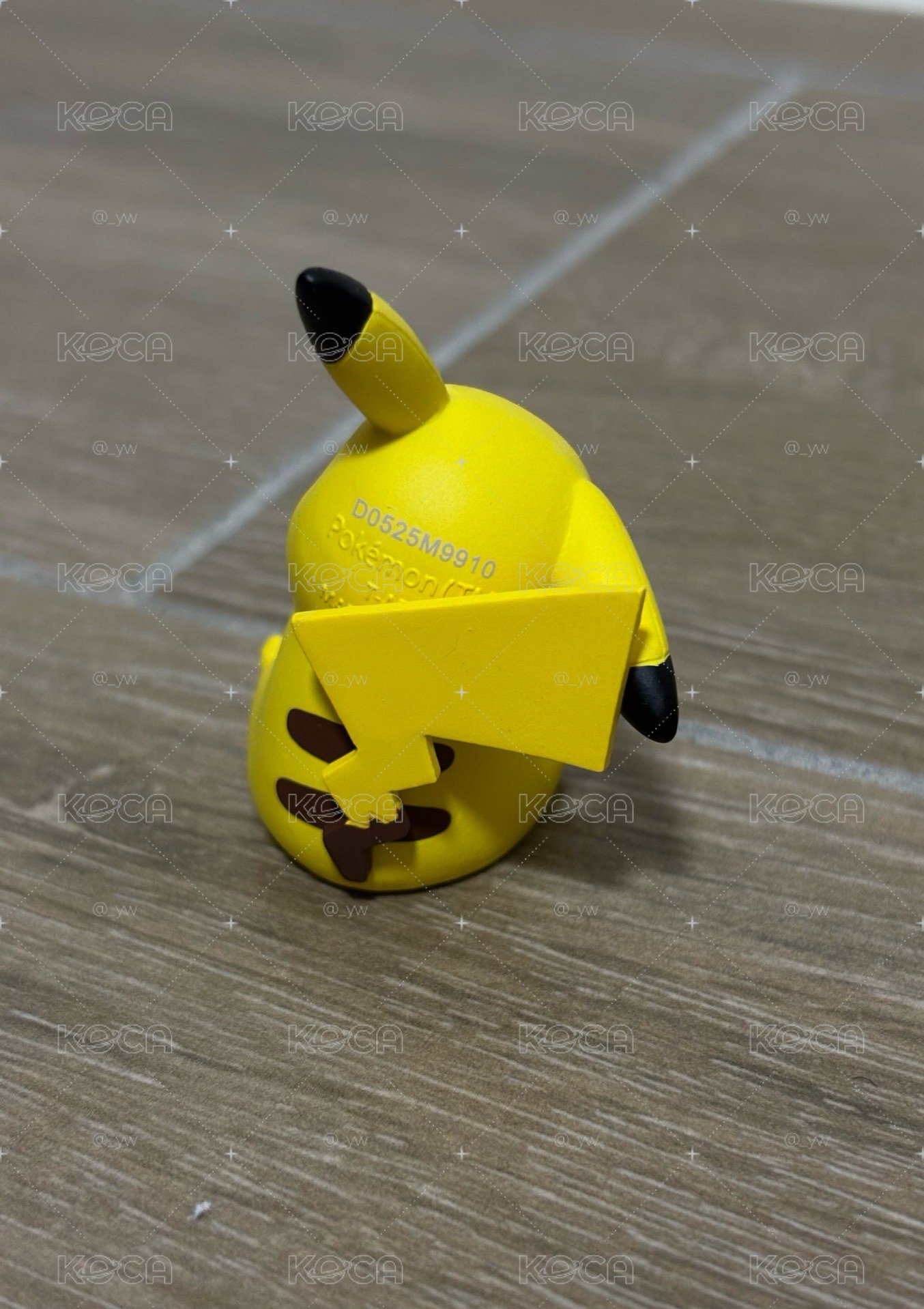 皮卡丘 倚肩睡覺 公仔