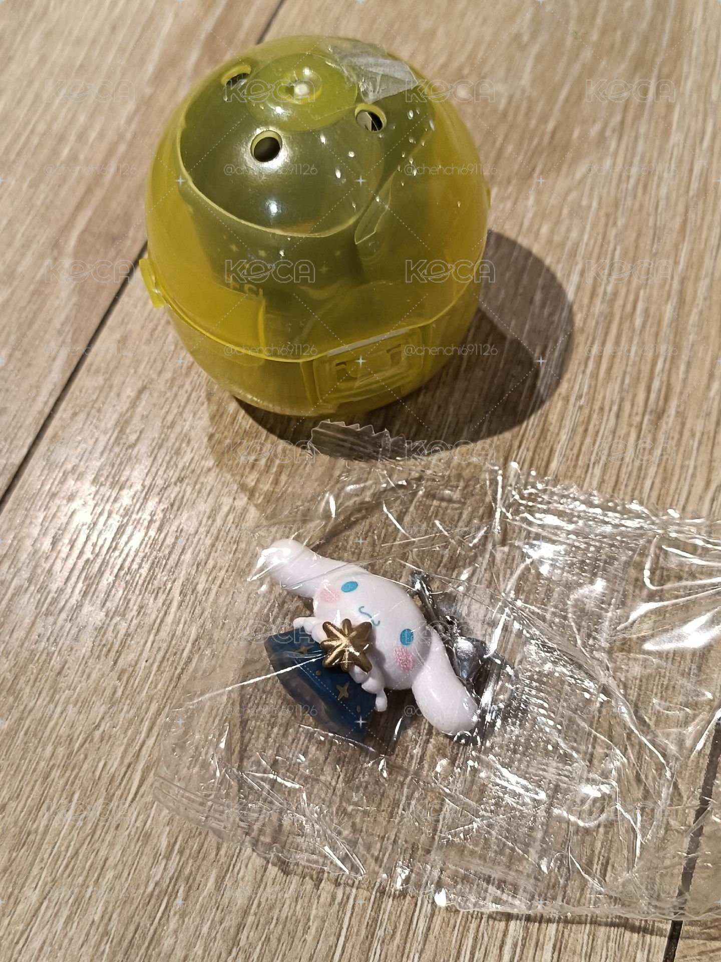 大耳狗扭蛋