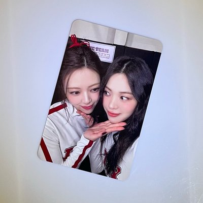 ITZY 四期會員禮卡