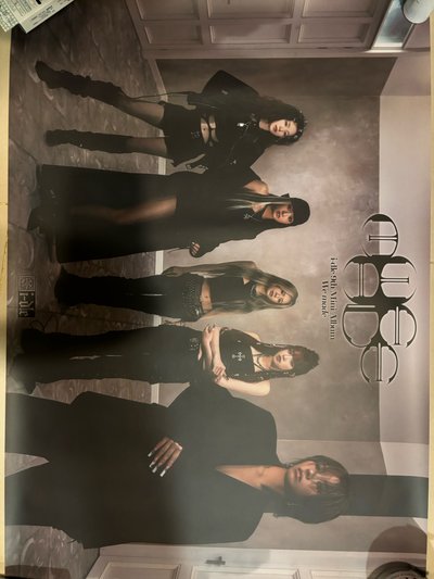 idle we are B&C ver預售未拆大海報