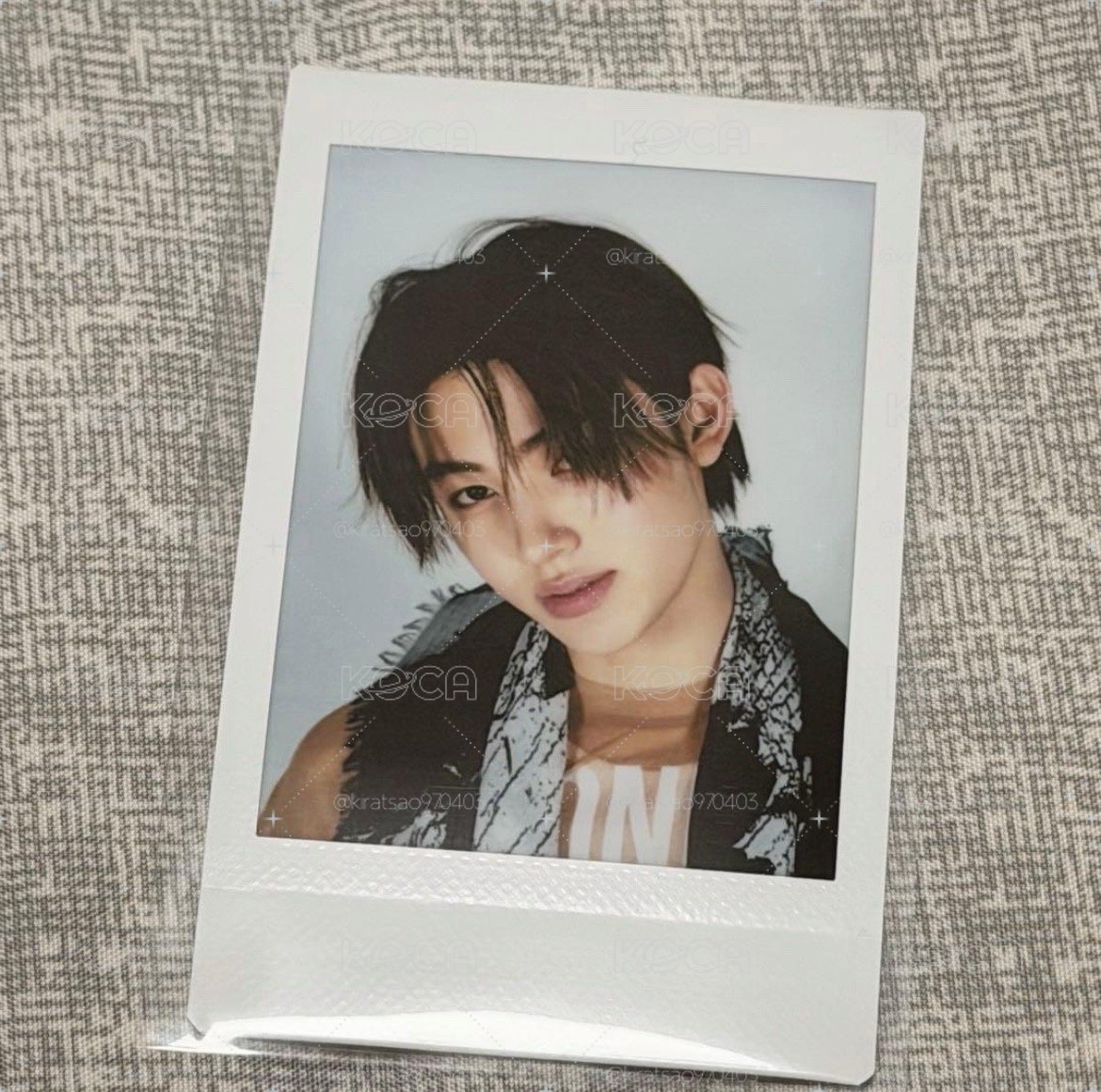 SEONGHYON - PUT YOUR PHONE DOWN 