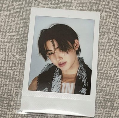 SEONGHYON - PUT YOUR PHONE DOWN 