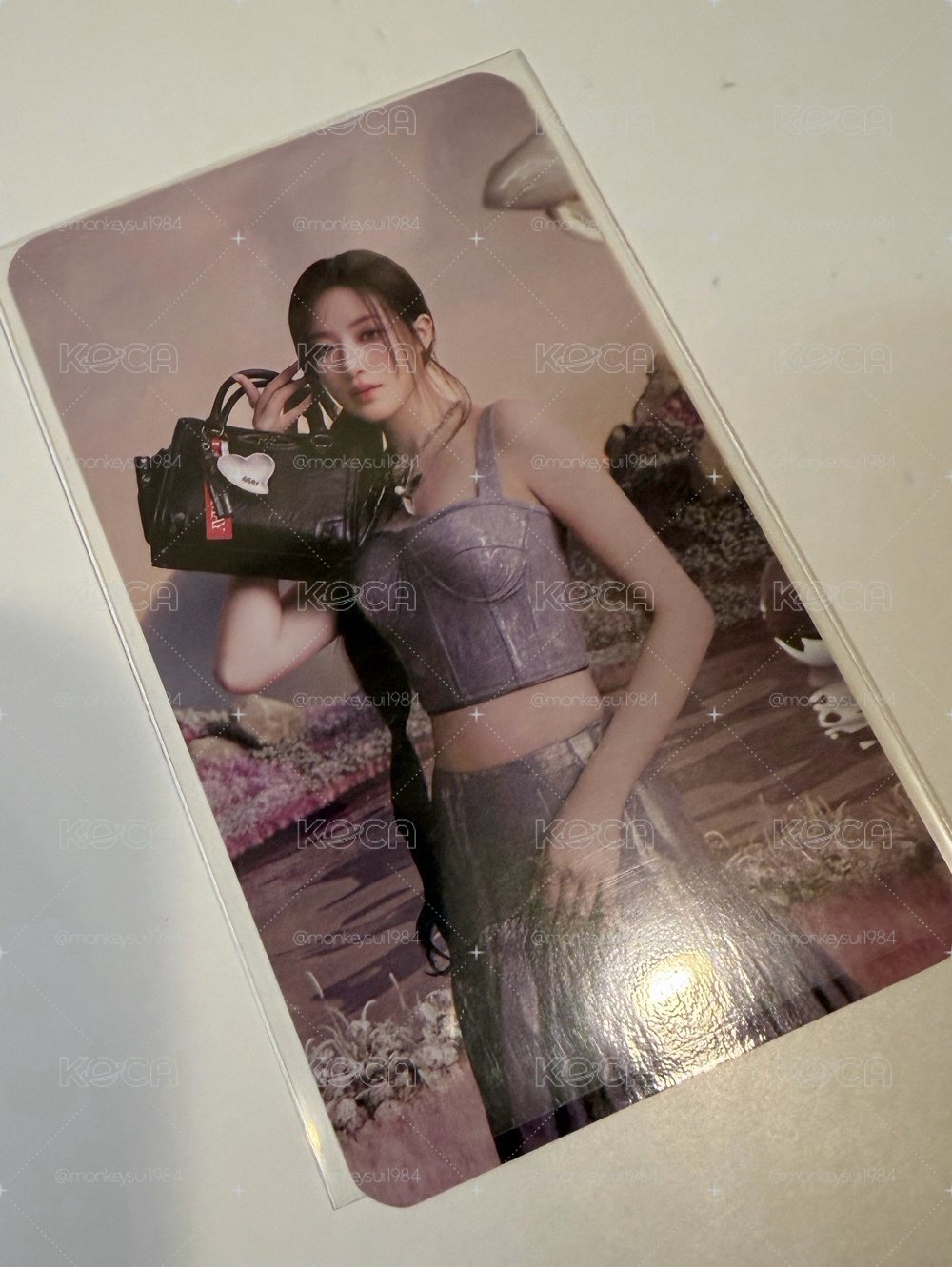 ROBINMAY 葉舒華代言卡