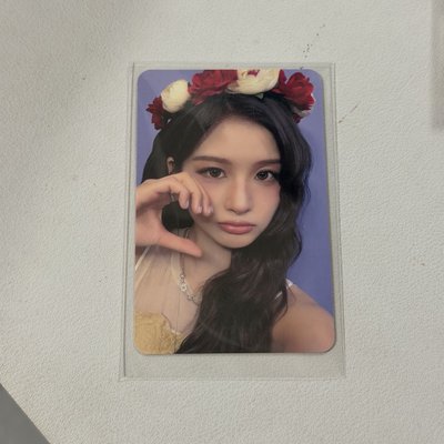 Nmixx 玫瑰花環 薛侖娥