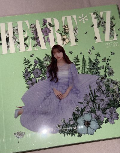 HEART*IZ 專輯 Violet ver. 柔理封面