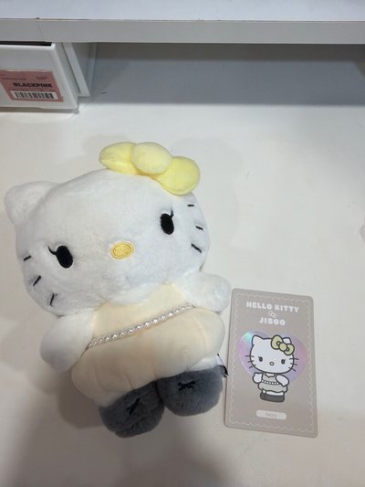 kitty娃 象牙白