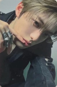 迷二 mnet 蜷縮POSE 特典卡 