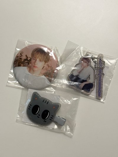 松喵髮夾+休寧徽章+休寧吊飾