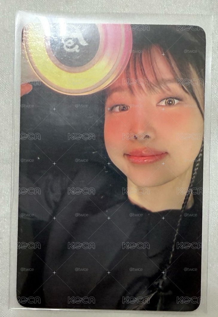 TWICE 娜璉 手燈卡
