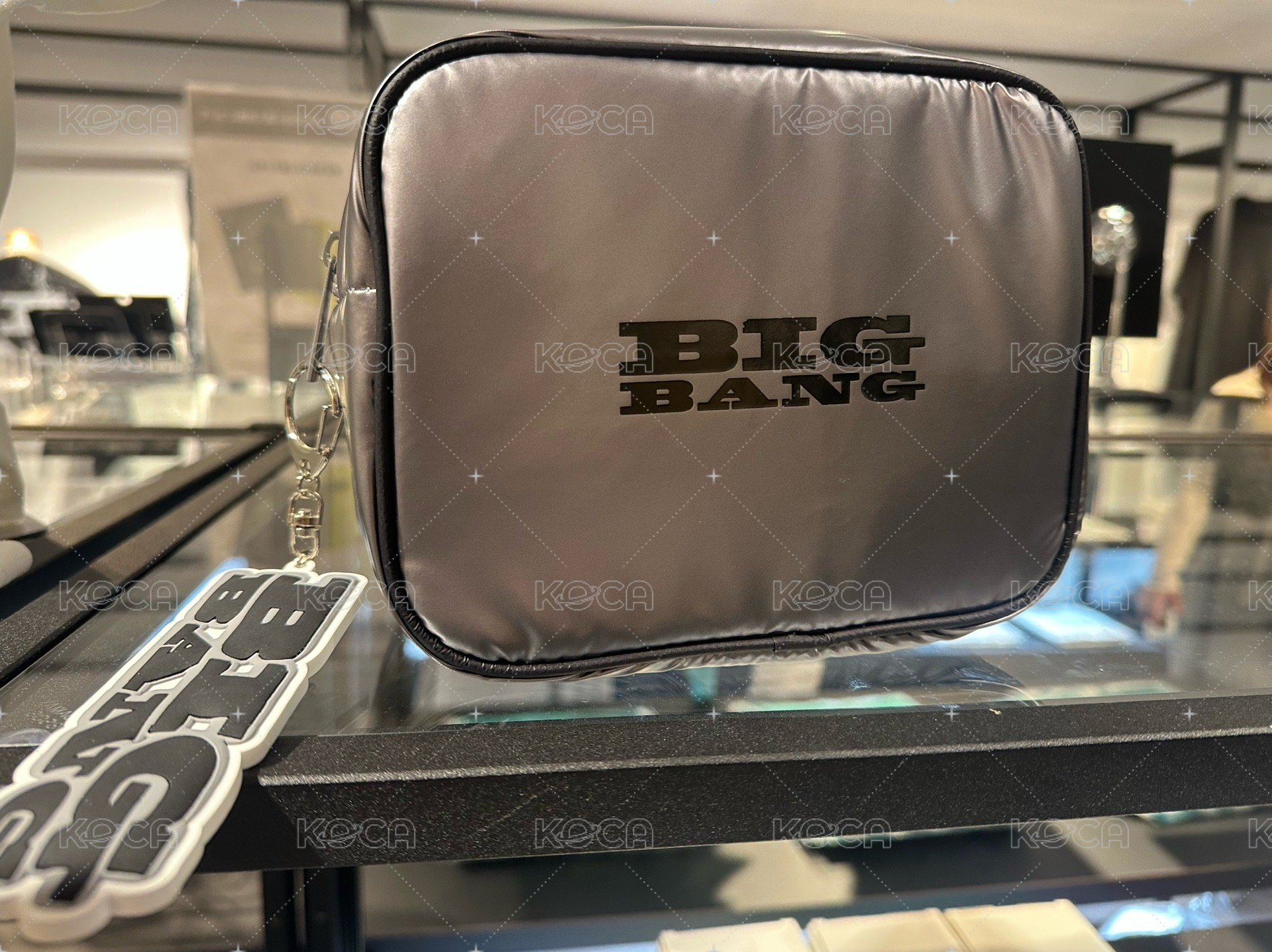 銀色防震化妝包