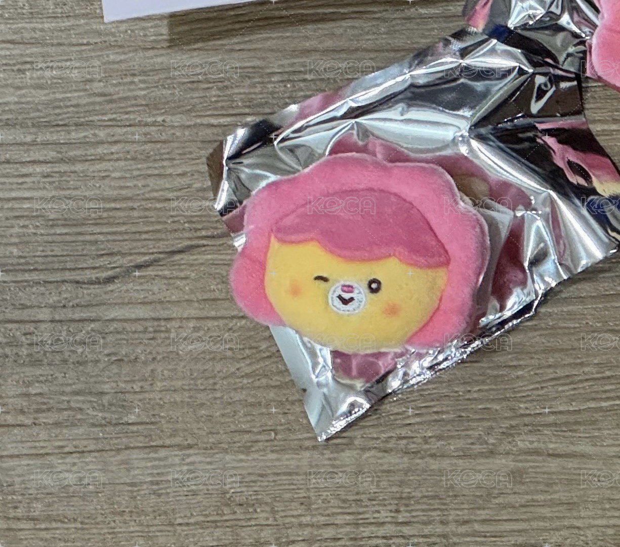 娟眨眼