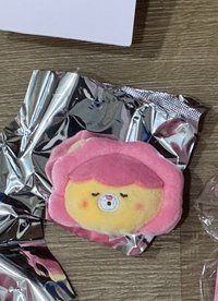 娟閉眼