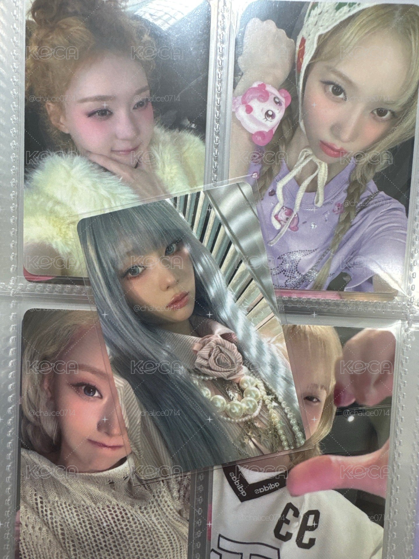KISS N TELL Poster Ver 專輯卡 