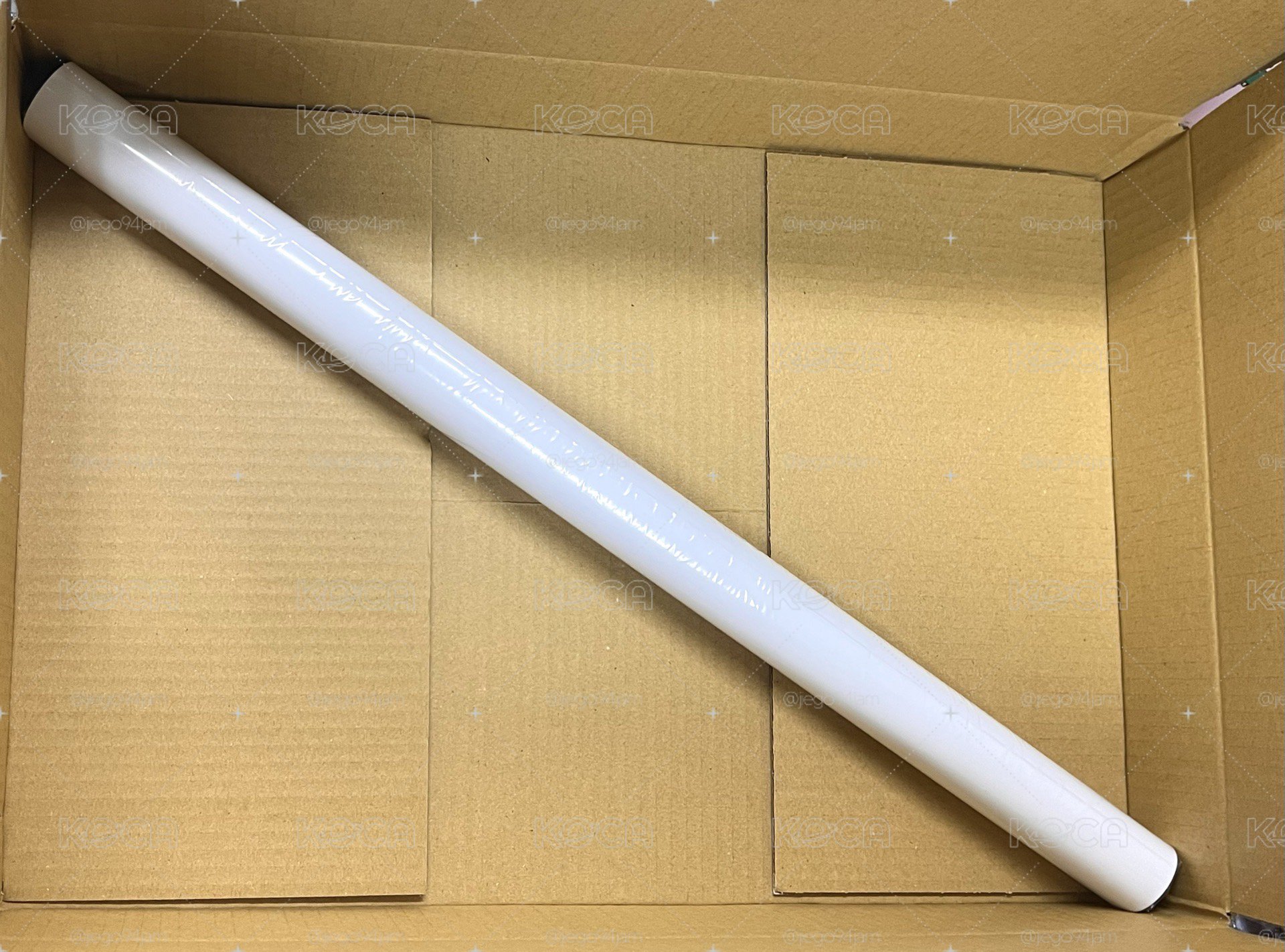 we made C.ver 香水專 全新未拆 送海報