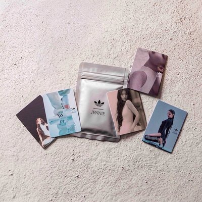 日本帶回のadidasXJennie滿額卡 