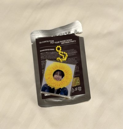 （現貨，回國後寄出）Cortis日巡週邊