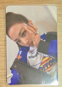 Hands up MV造型