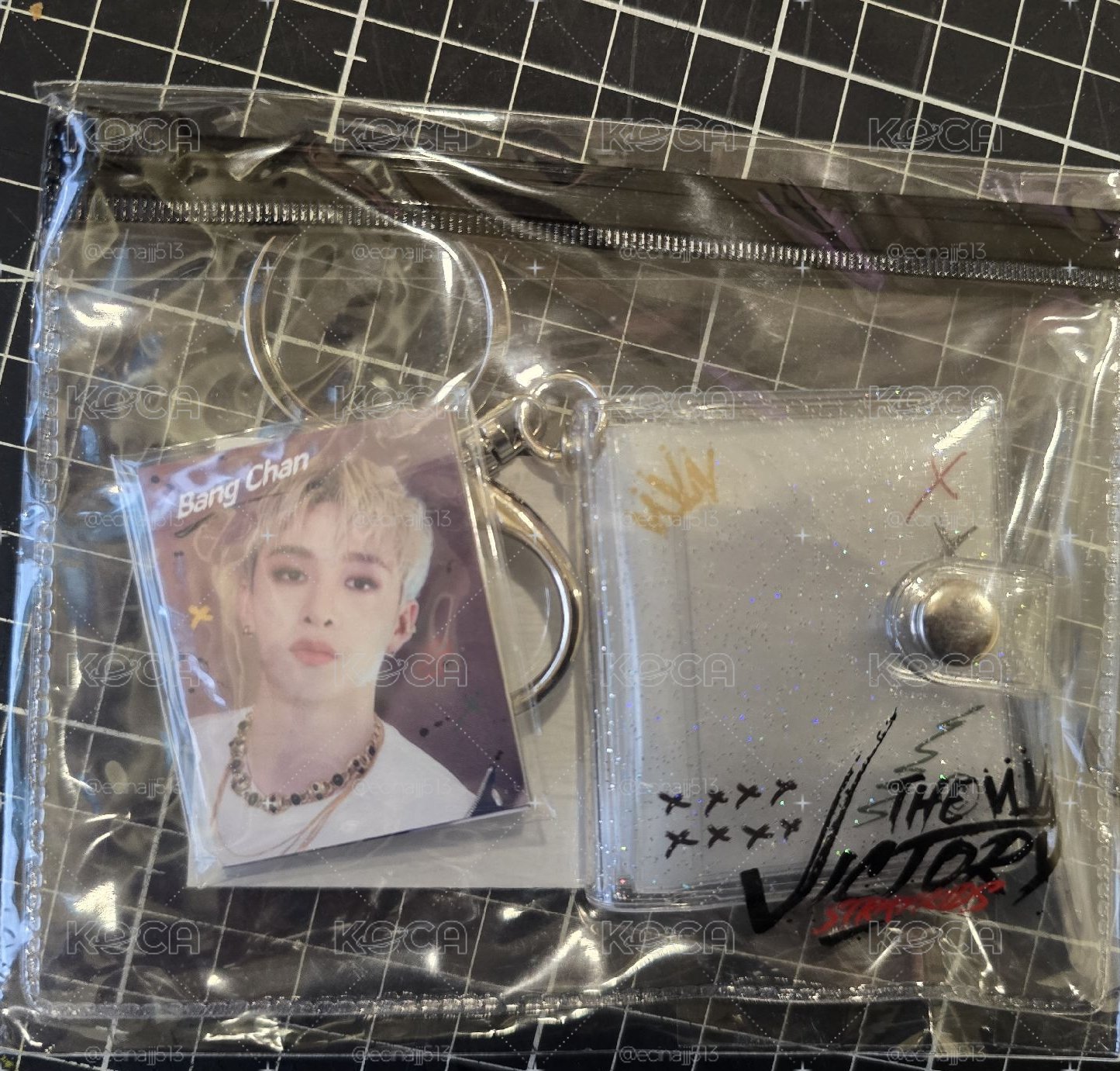 SKZ VICTORY快閃店證件照+證件照吊飾