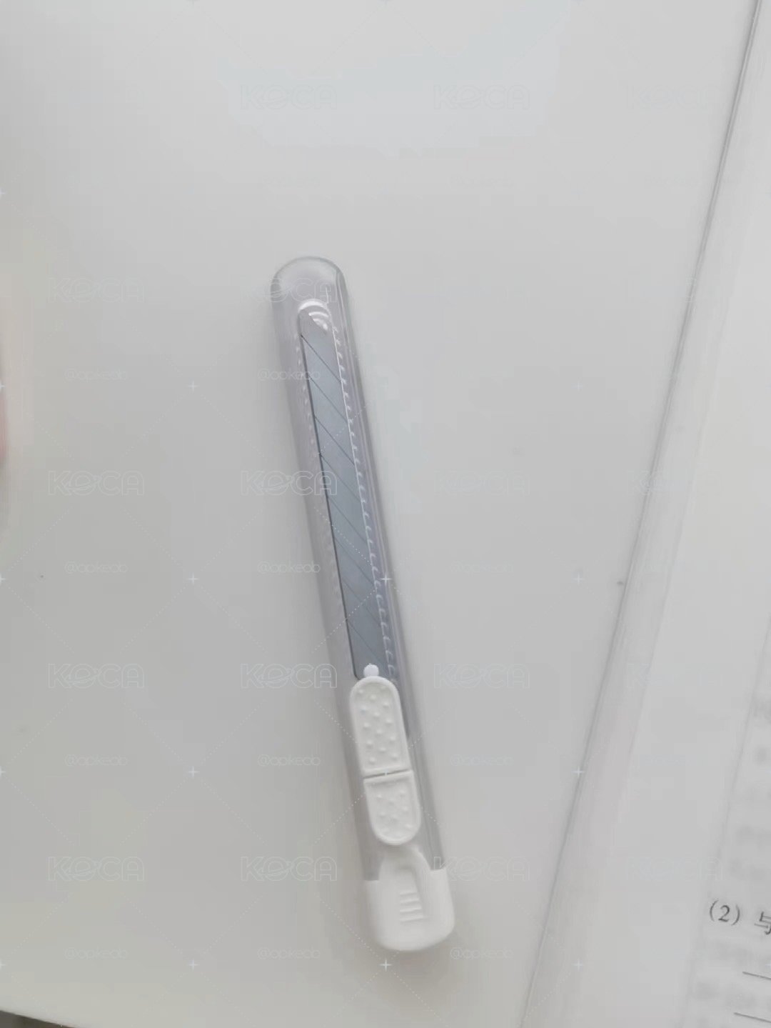 透明美工刀