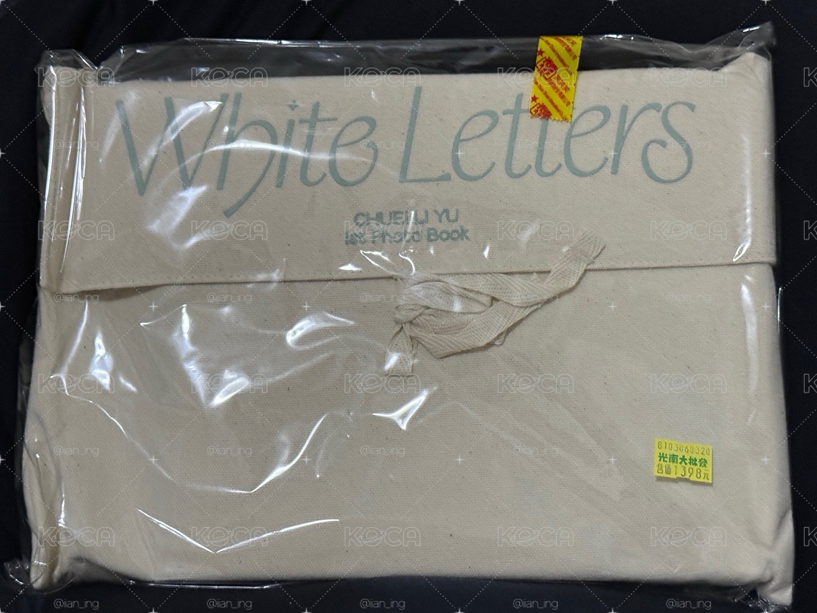Ist PHOTO BOOK [WHITE LETTERS]