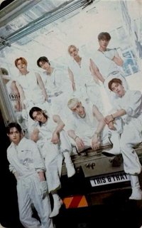 THIS & THAT hmv Z版 幸運卡 