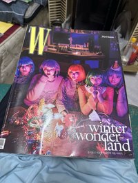 團體雜誌（二手 有損售出不退 需額外多帶一張墊板）