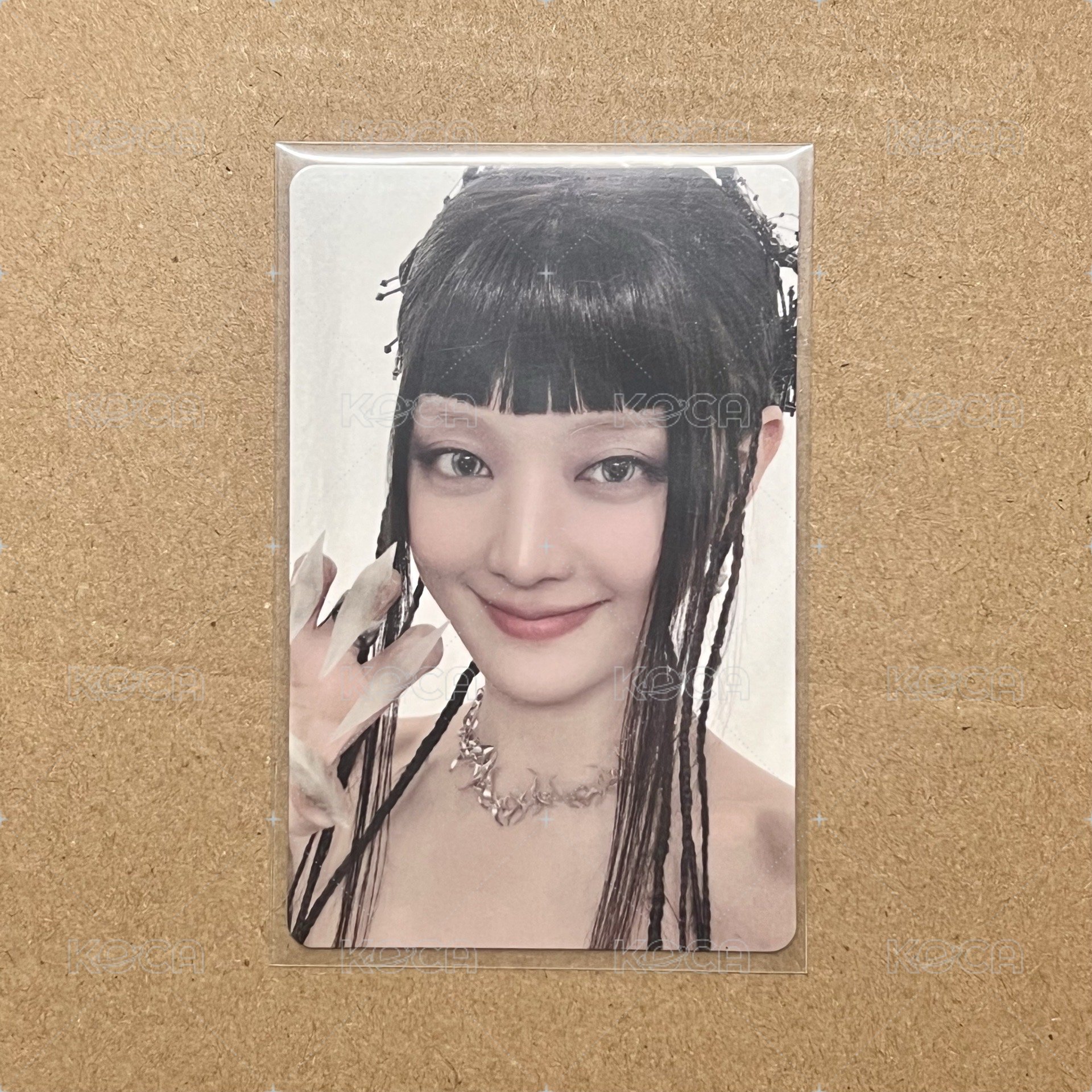 貓抓妮