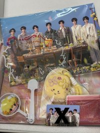 六週年演唱會無卡（僅拿卡其餘未拆