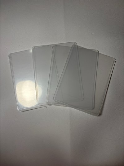 全新乾淨硬卡套（直橫都有）