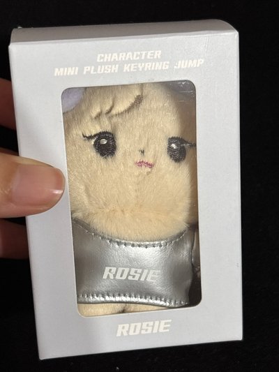 (現貨）JUMP Rosé 吊娃 