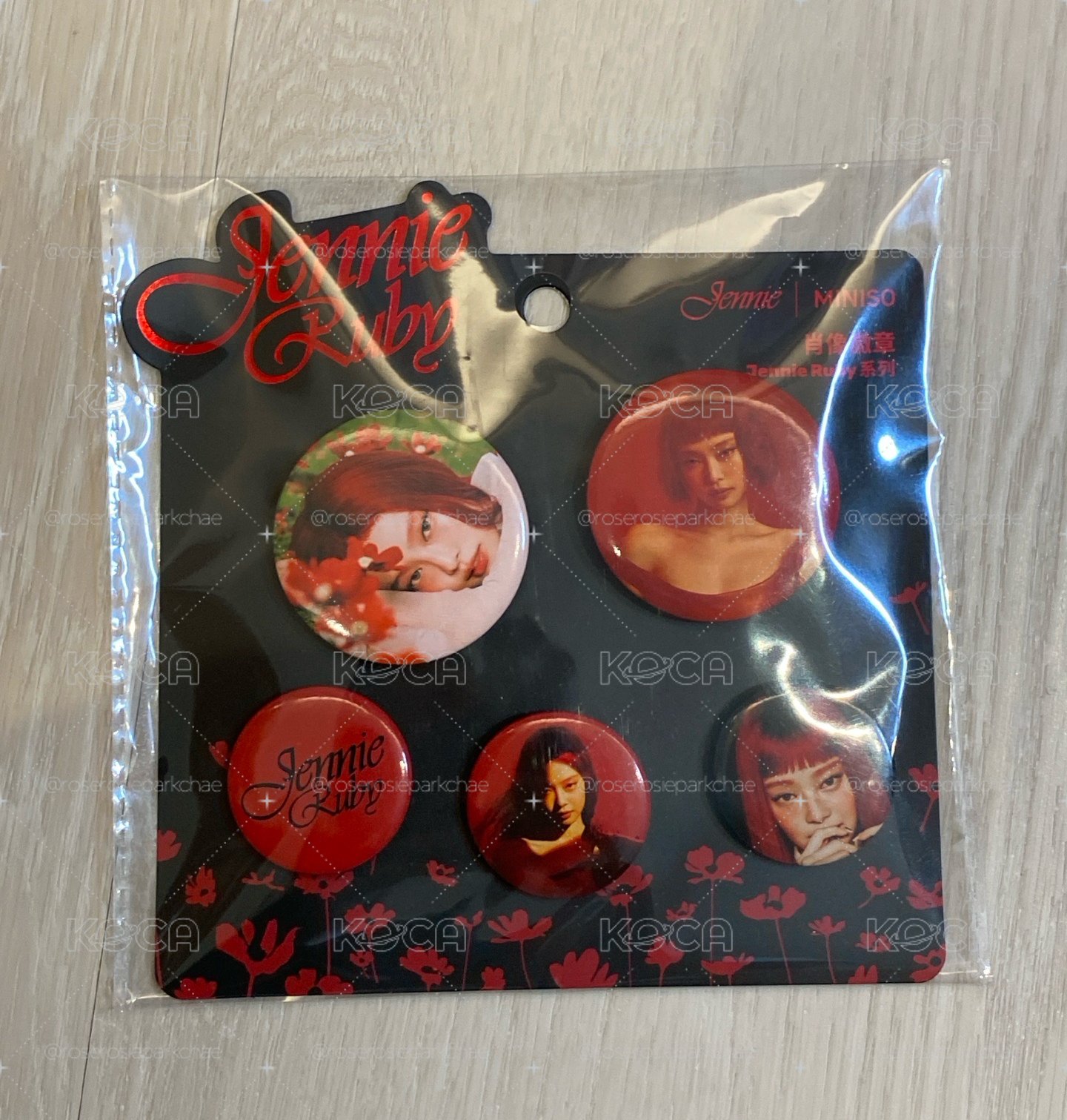 Jennie名創聯名 徽章 