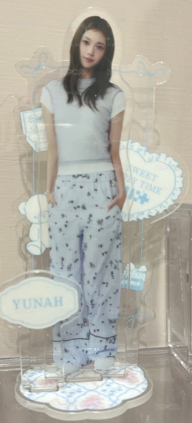 yunah一番賞立牌