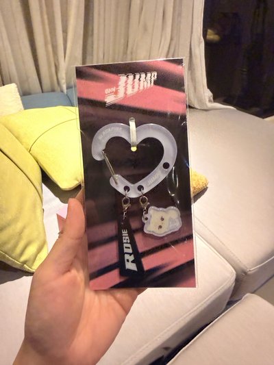 BLACKPINK ROSÉ登山扣鑰匙圈