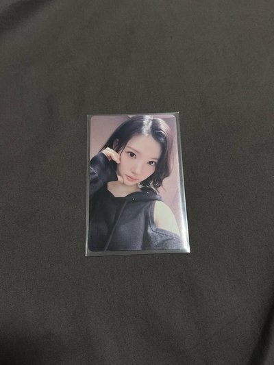 Focus kms簽售1.0 Jiwoo（中文卡背看圖二）
