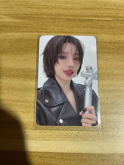 🏆 I-dle 手燈卡 小娟