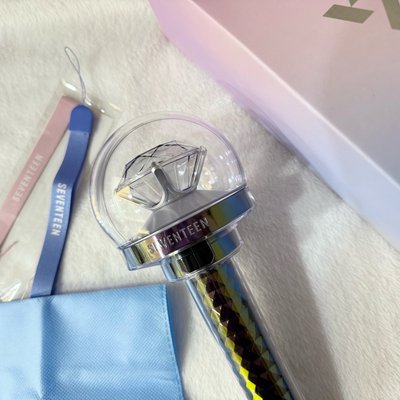 SEVENTEEN 三代手燈