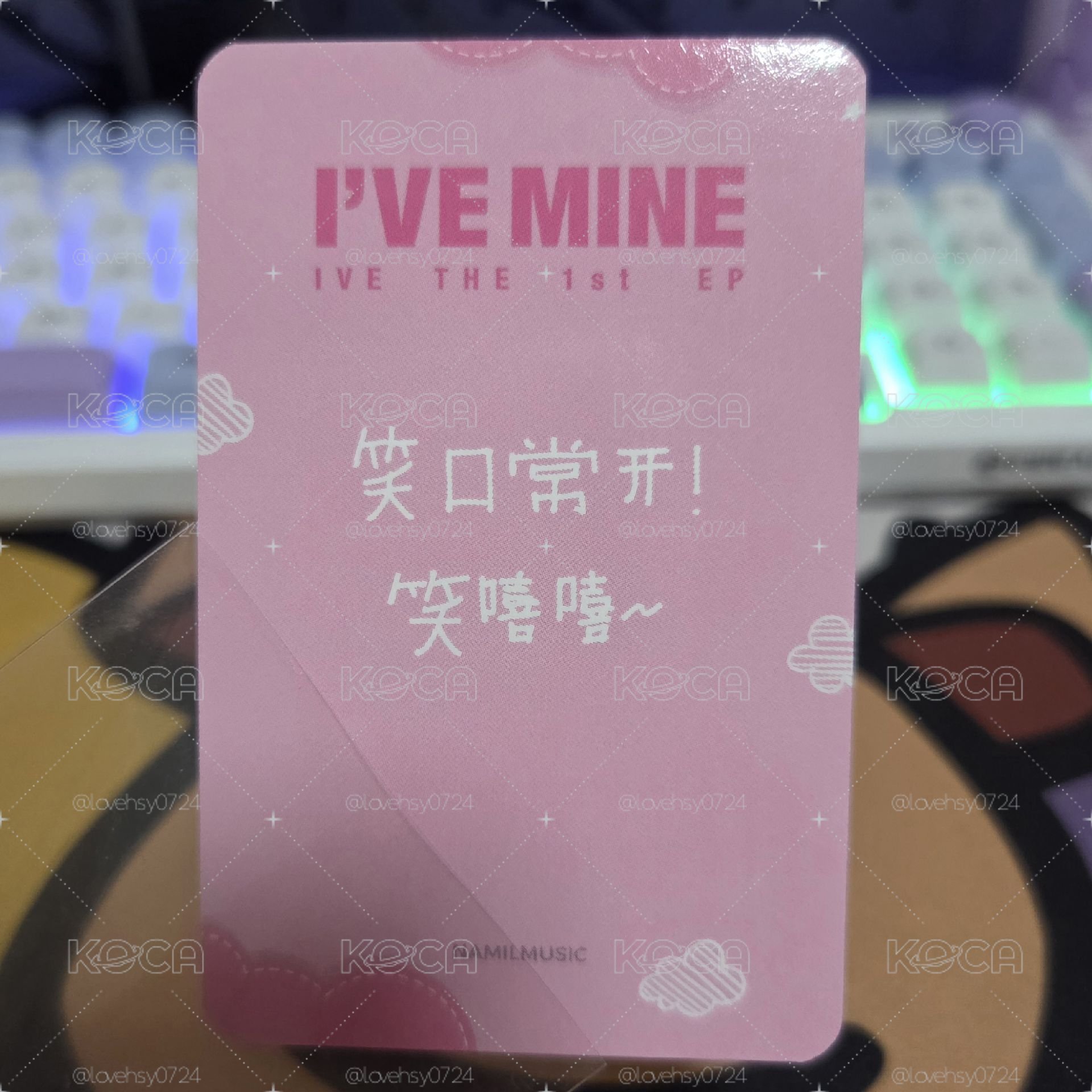 中文卡背 wink比心栗