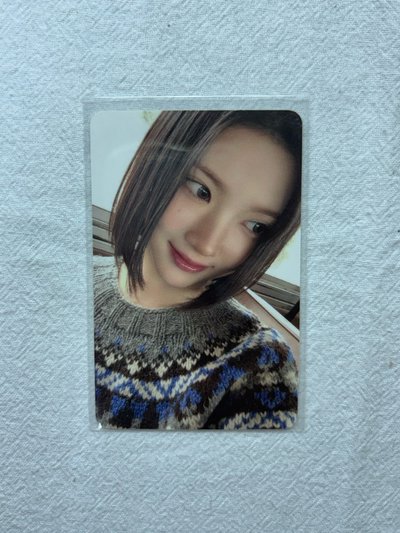 Jiwoo  中文卡背 Jiwoo擔必備！ 單一 sr 特典卡 