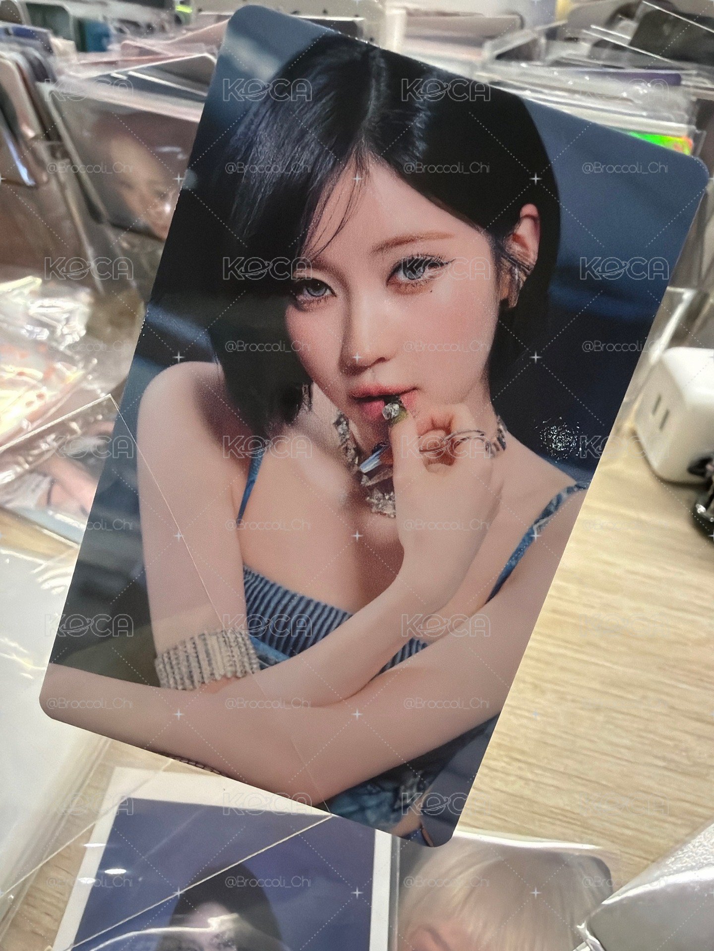 摸唇角🐰