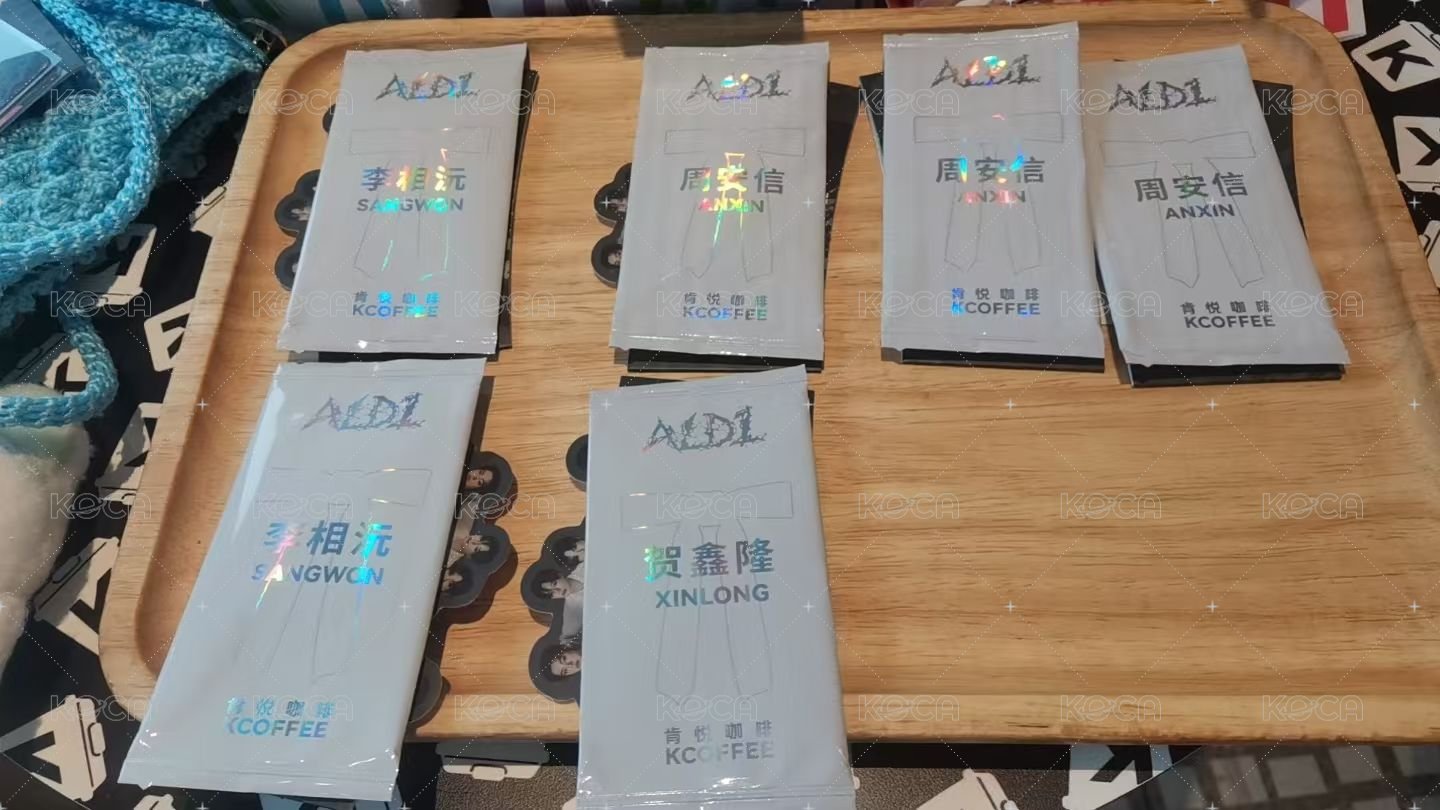 出非現肯悅白版
