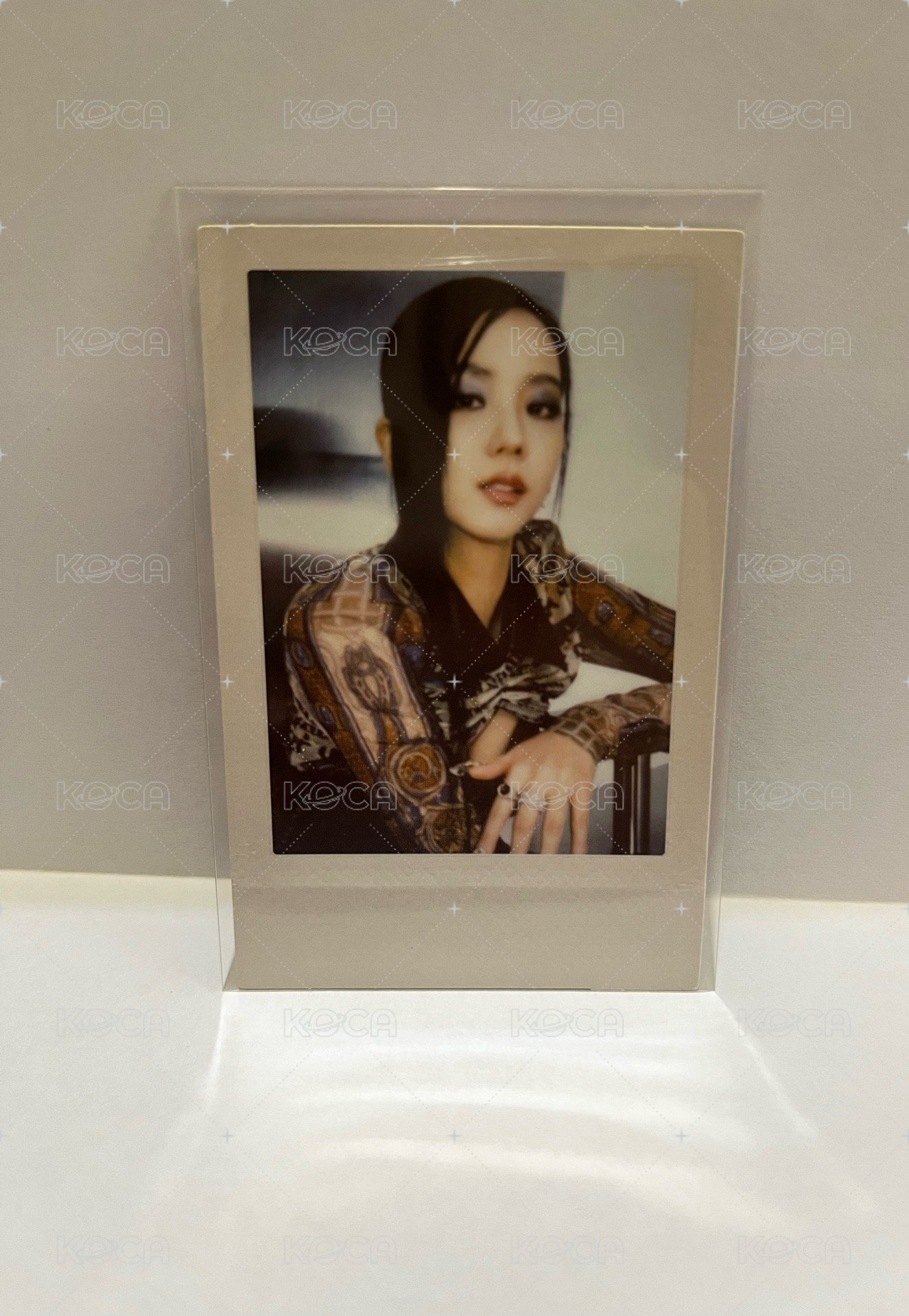 jisoo 拍立得